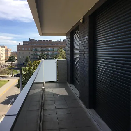 Modern & Sunny Near Valencia Apartment *
